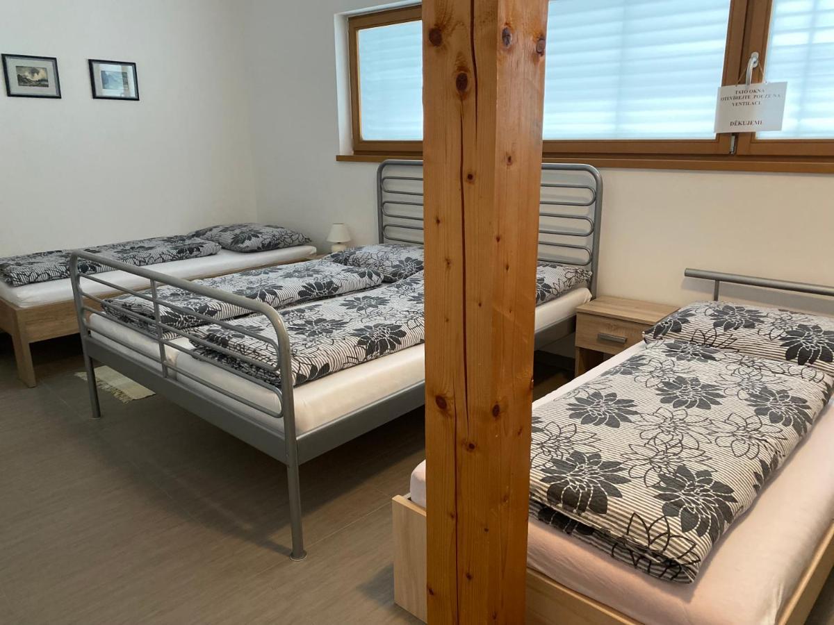 Apartman Hustopeče エクステリア 写真