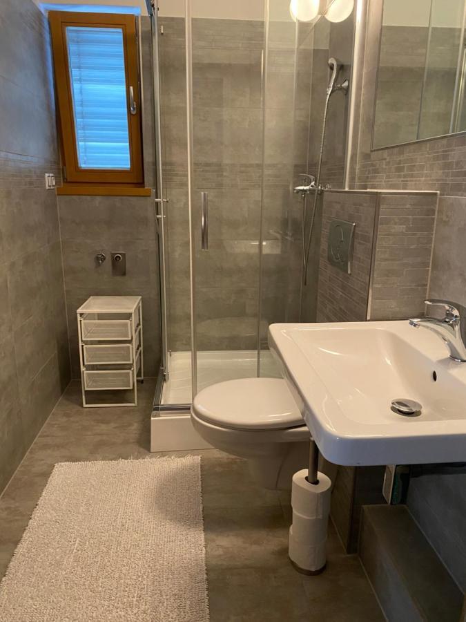 Apartman Hustopeče エクステリア 写真