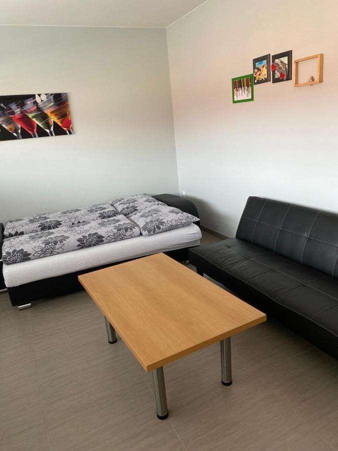 Apartman Hustopeče エクステリア 写真